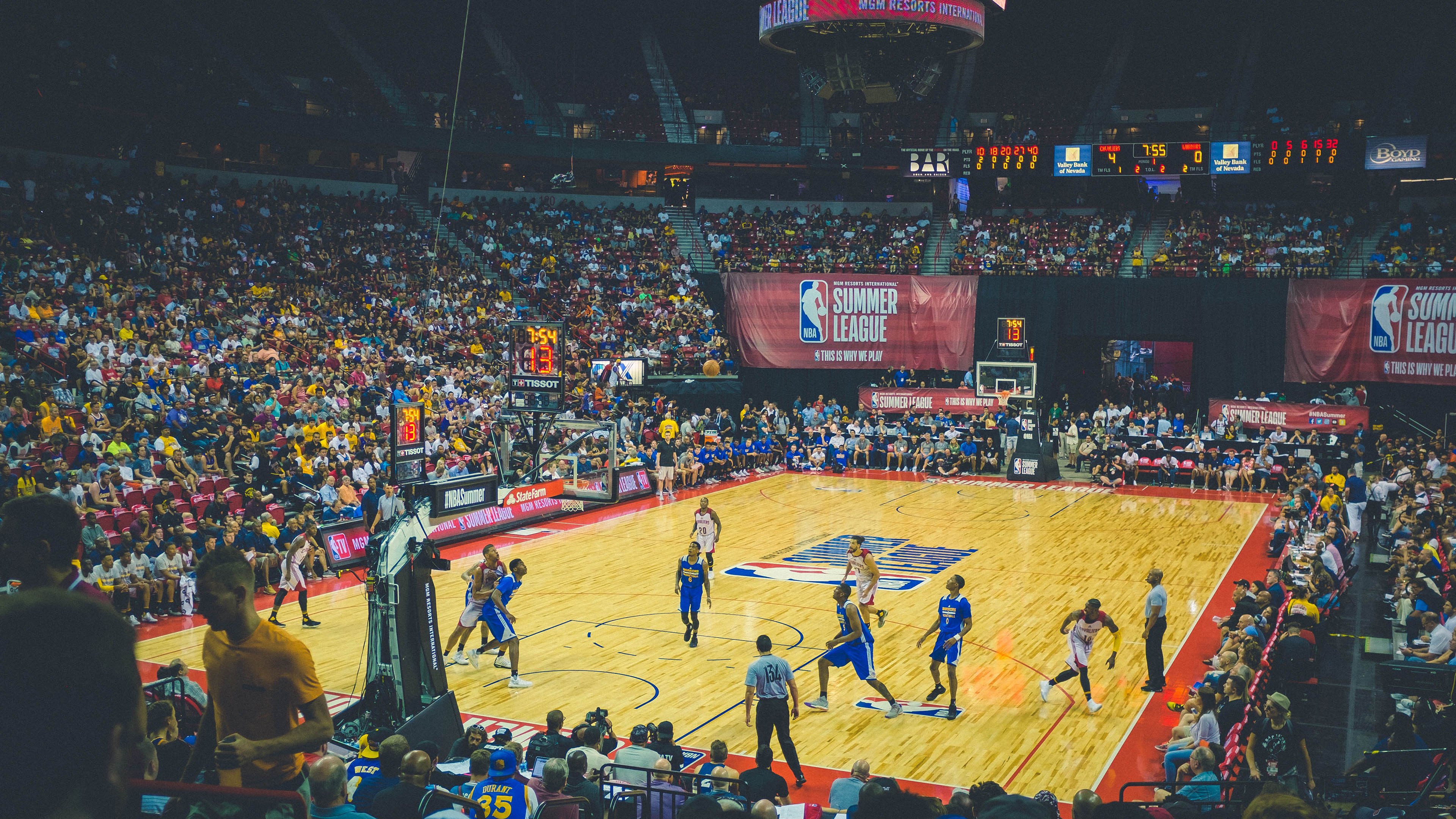 开云体育官方网入口-五大联赛是否应联合建设绿色低碳运营场馆体系，五大联赛全称